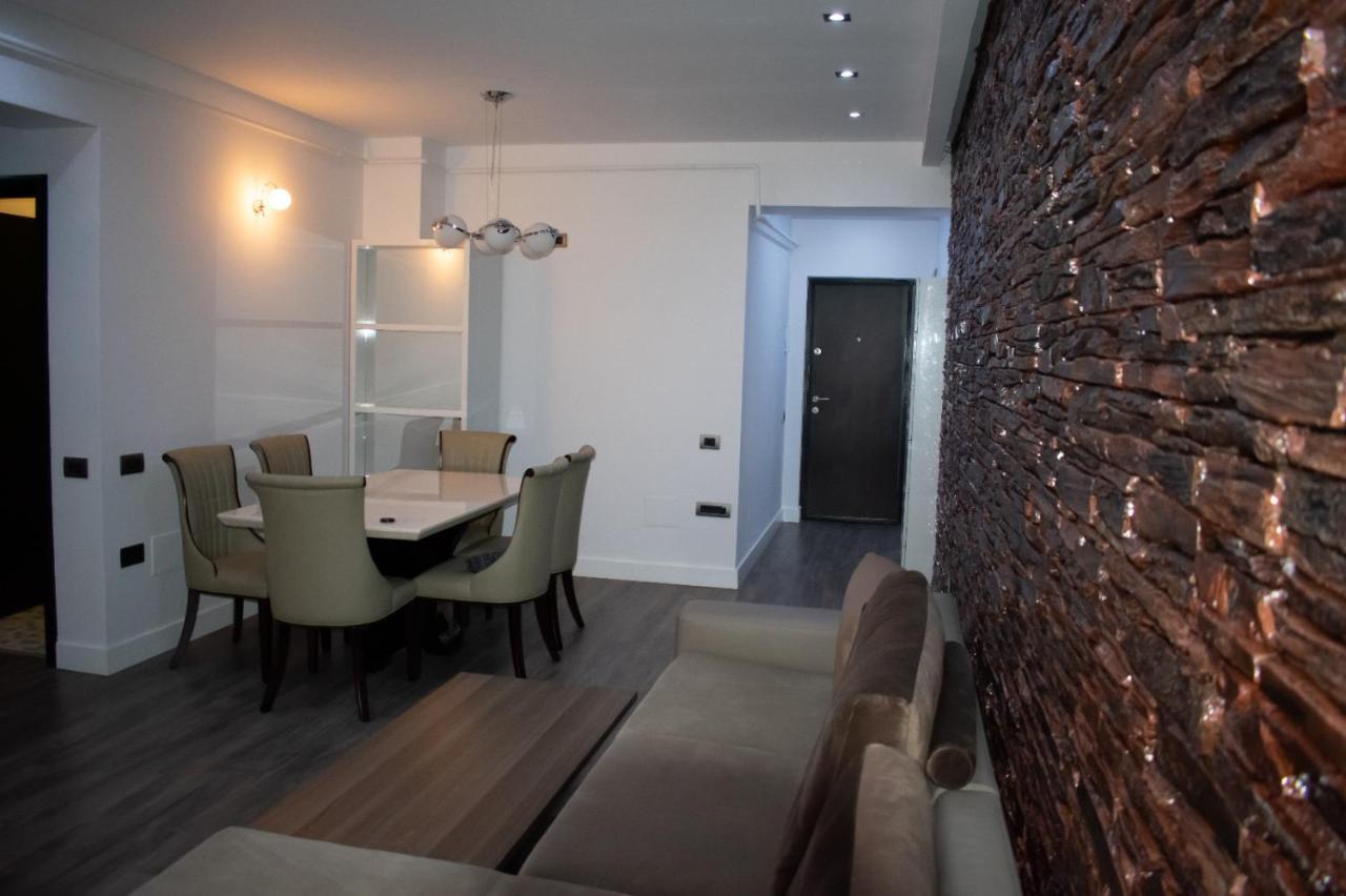 شقة Apartament Valcea Râmnicu Vâlcea المظهر الخارجي الصورة